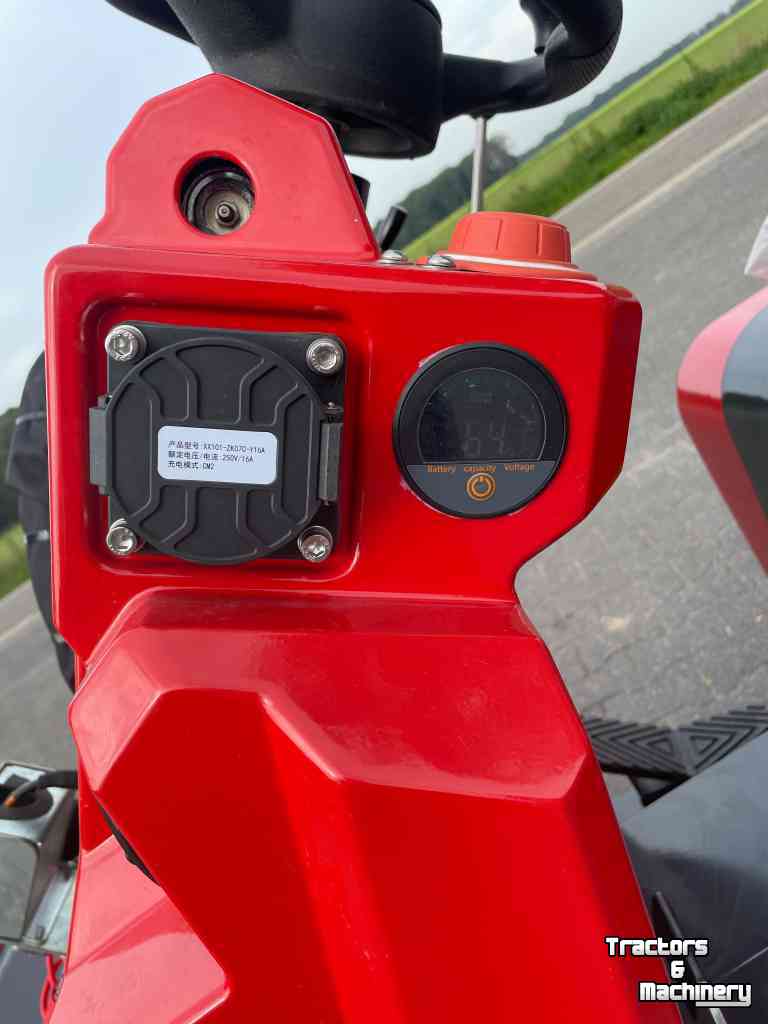 Chargeuse sur pneus Heracles H130E electrisch minishovel