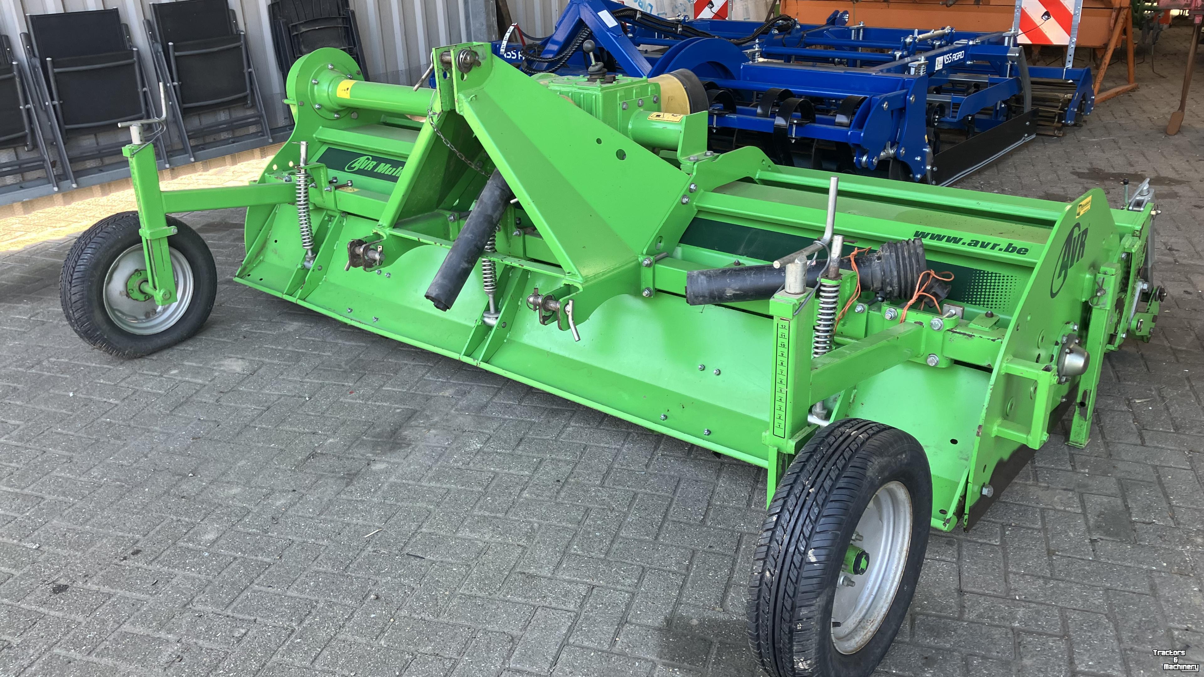 Fraise buteuse AVR Multivator 4X75