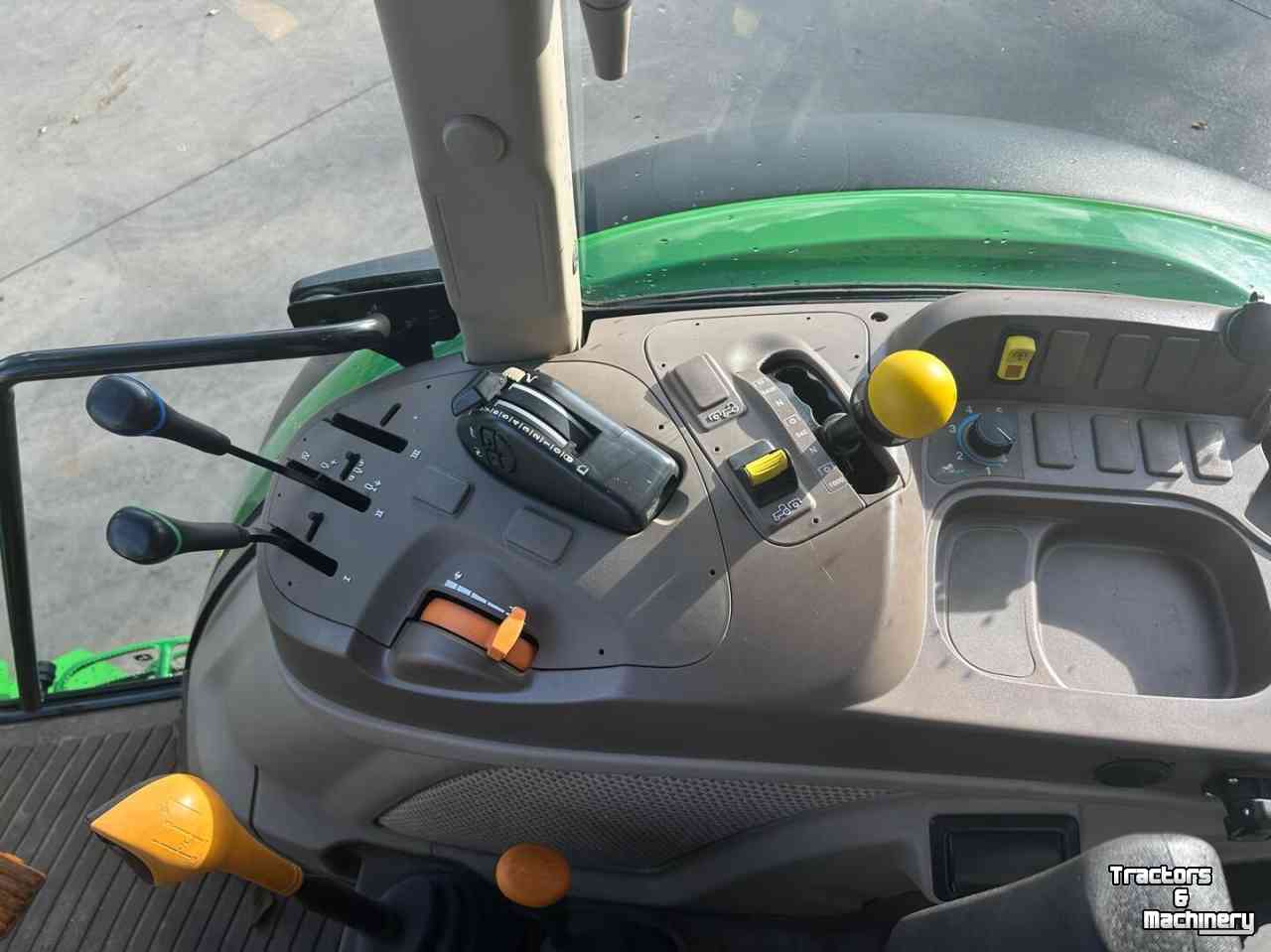 Tracteur John Deere 5075M