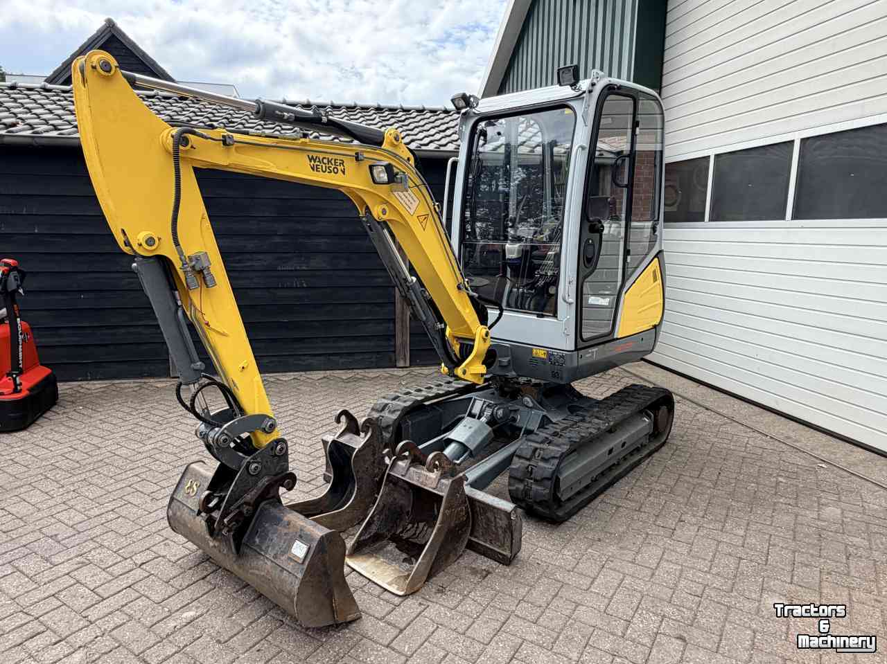 Mini pelleteuse Wacker Neuson et24