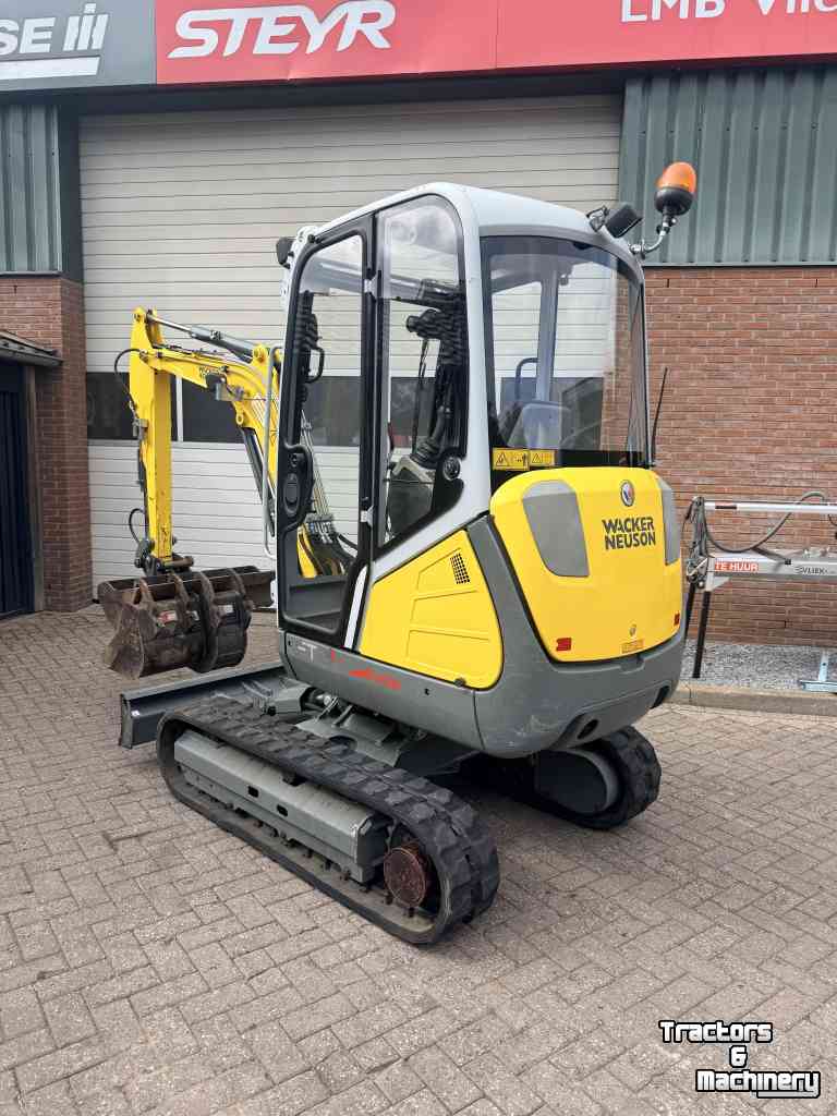 Mini pelleteuse Wacker Neuson et24