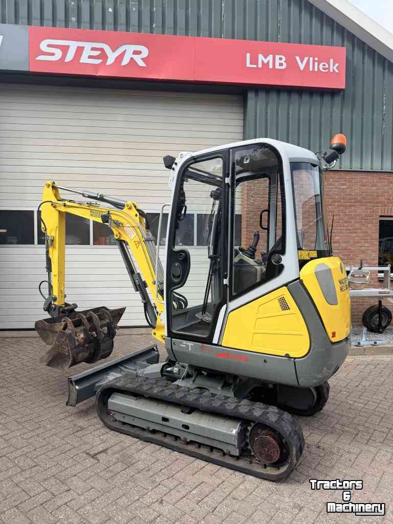 Mini pelleteuse Wacker Neuson et24