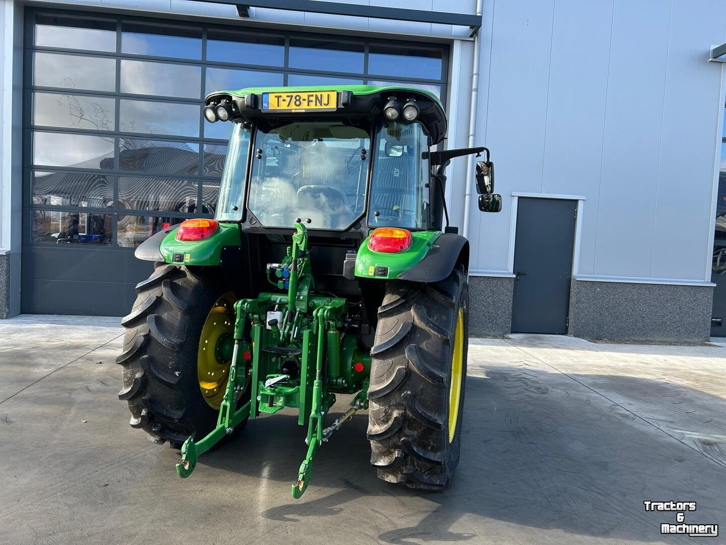 Tracteur John Deere 5075M