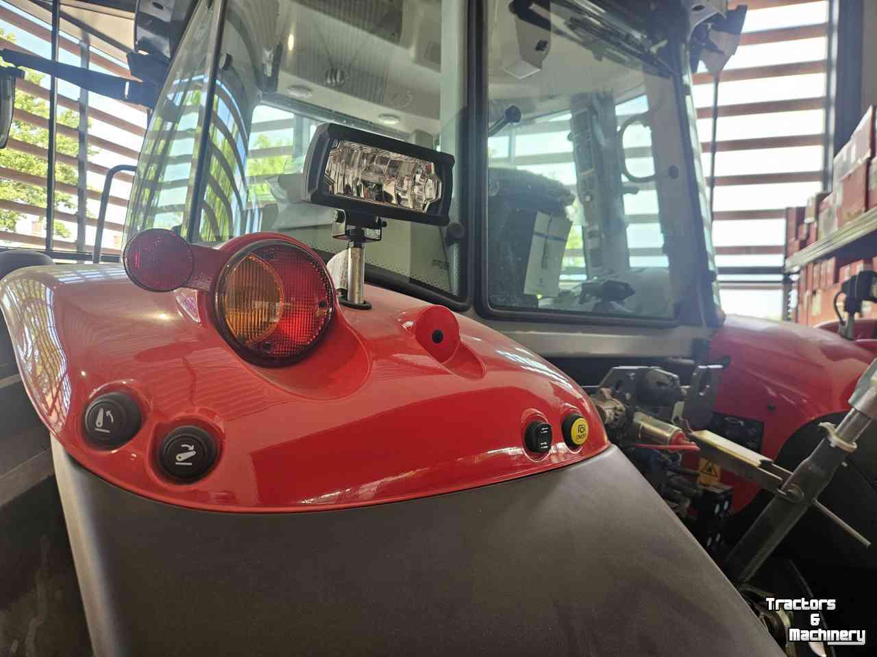 Tracteur Massey Ferguson 5S 105 Efficient