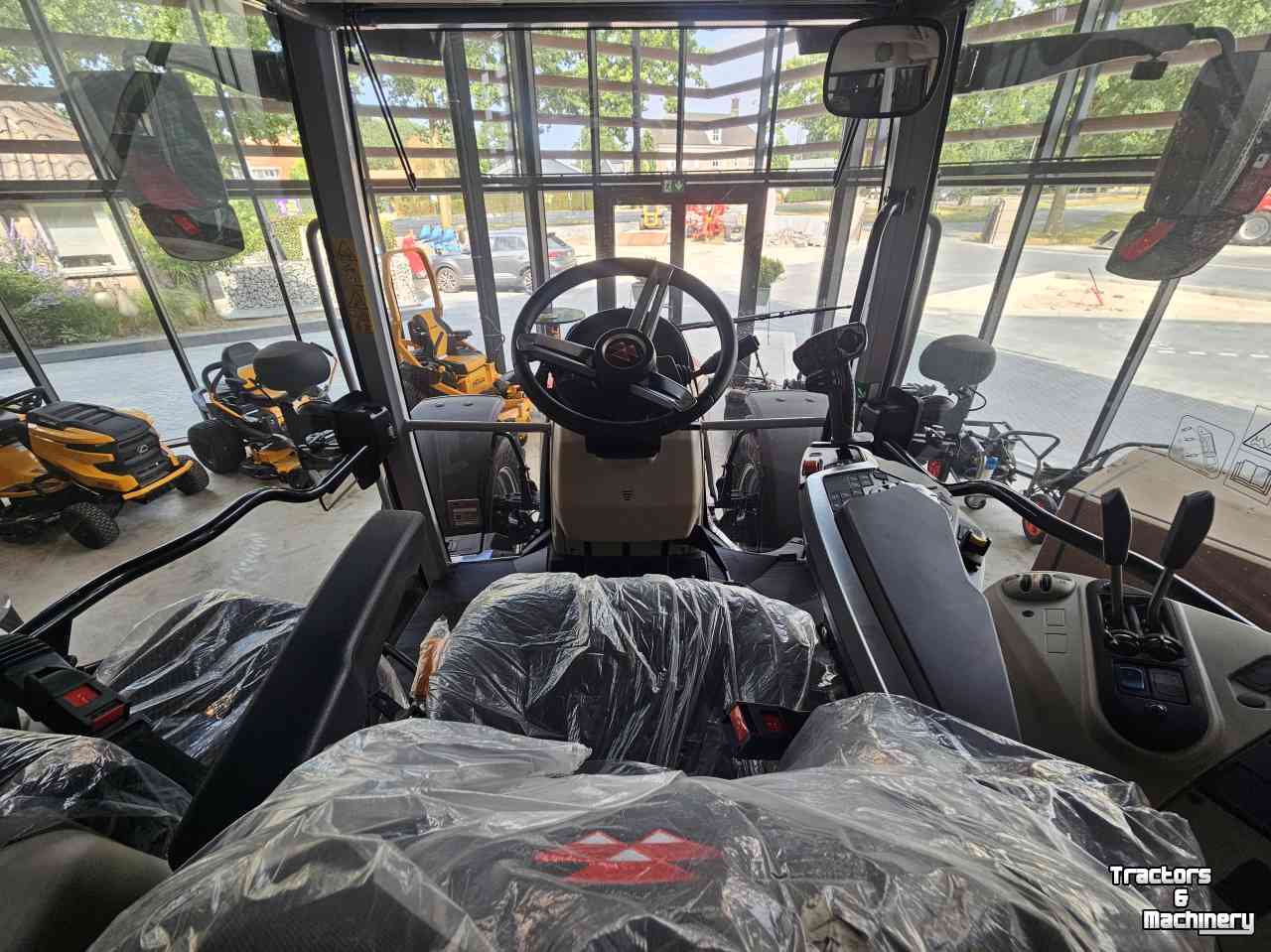 Tracteur Massey Ferguson 5S 105 Efficient