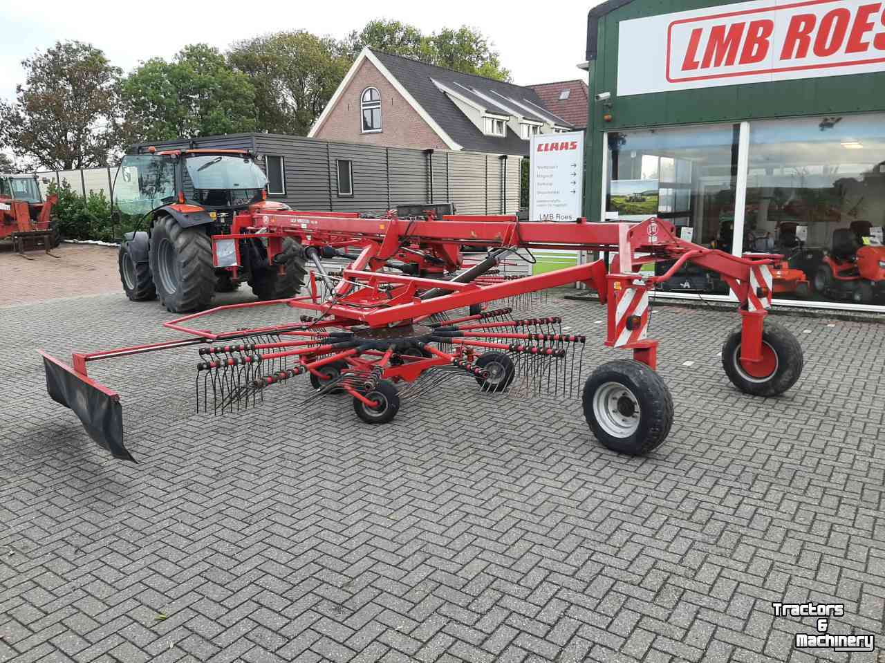 Andaineur Lely Hibiscus 765 SD zij afleg hark