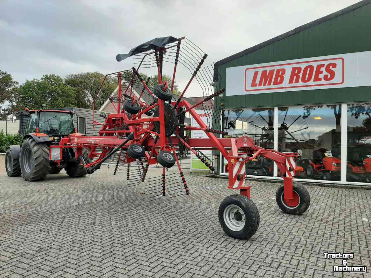 Andaineur Lely Hibiscus 765 SD zij afleg hark
