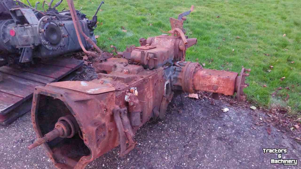 Pièces d‘occasion pour tracteurs Case-IH 856 divers