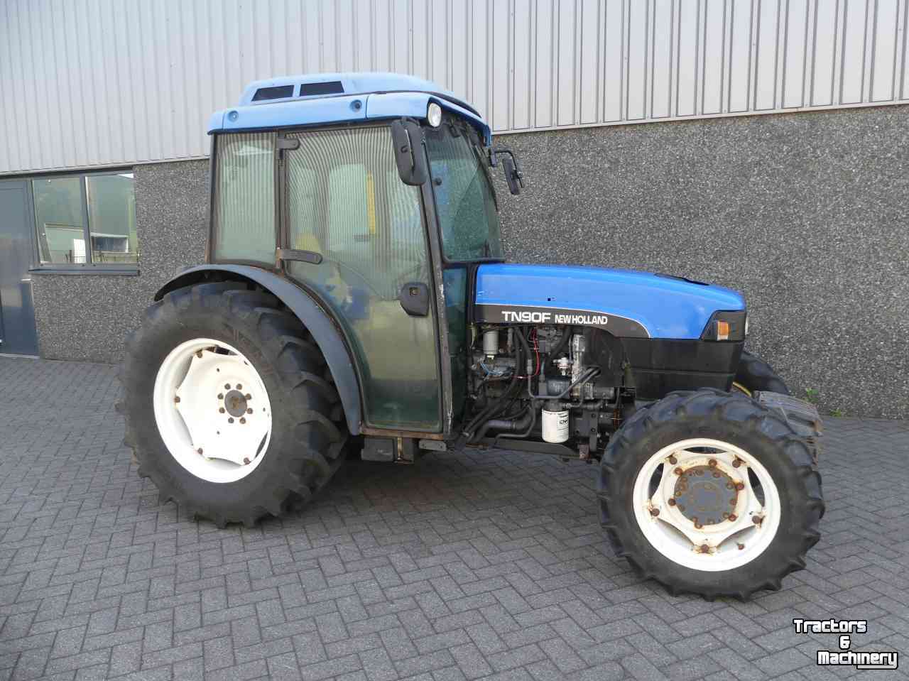 Tracteur pour horticulture New Holland TN90F