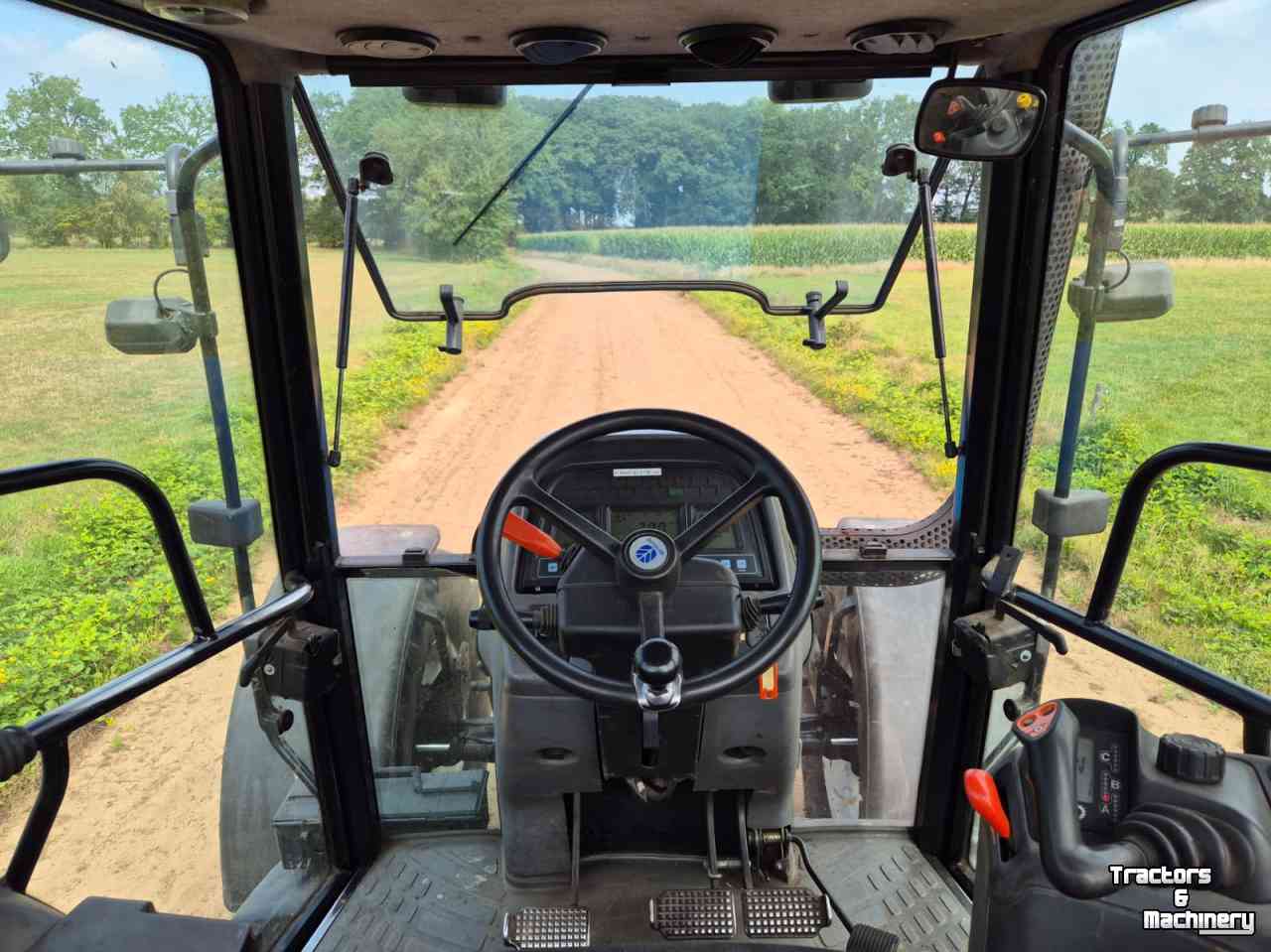 Tracteur New Holland 8360