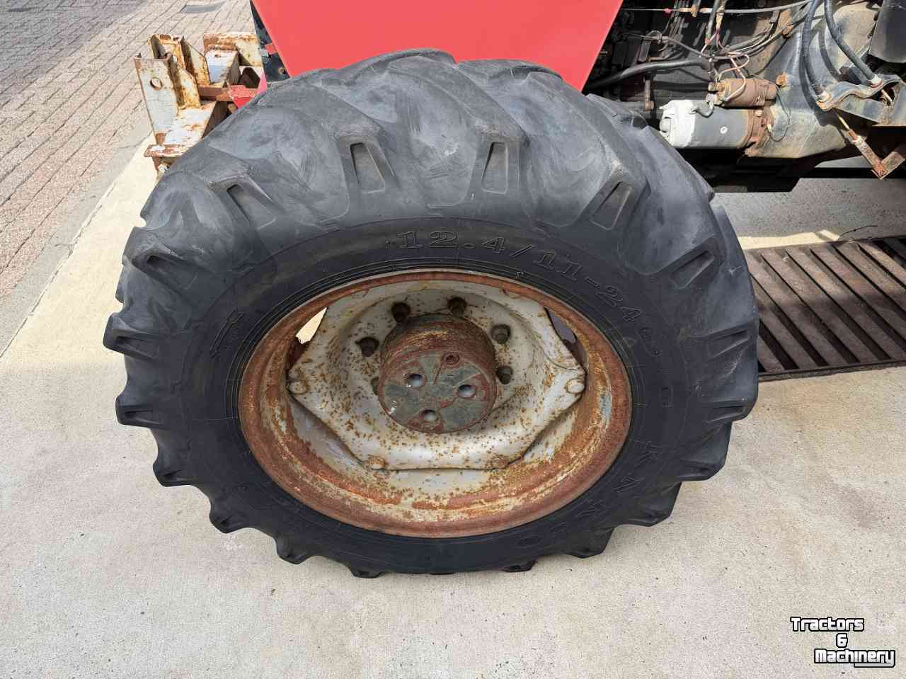 Roues, Pneus, Jantes, Barillets Jumelage Case-IH set banden 12.4-24 op velg