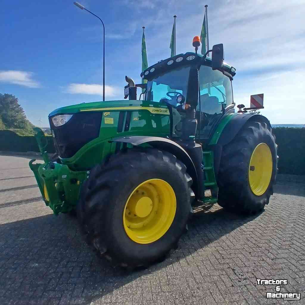 Tracteur John Deere 6R250