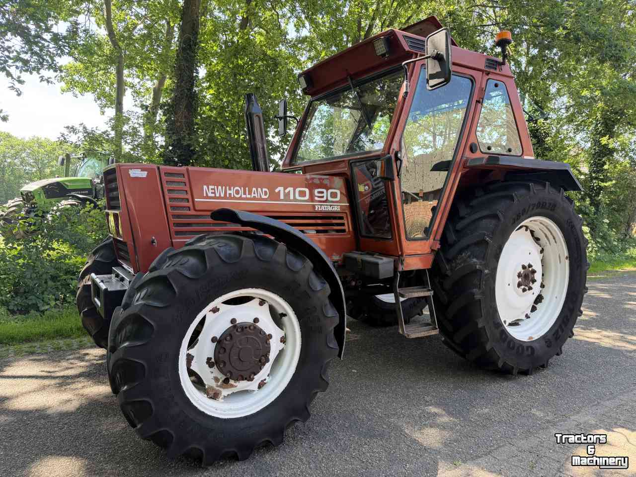 Tracteur New Holland 110-90