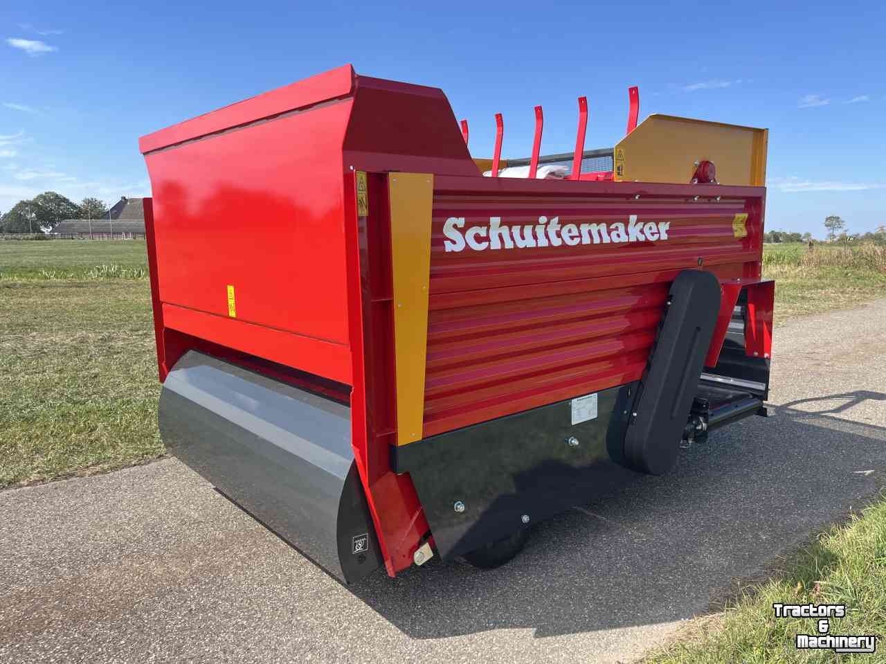 Distributeur de fourrage en bloc Schuitemaker Amigo 20S