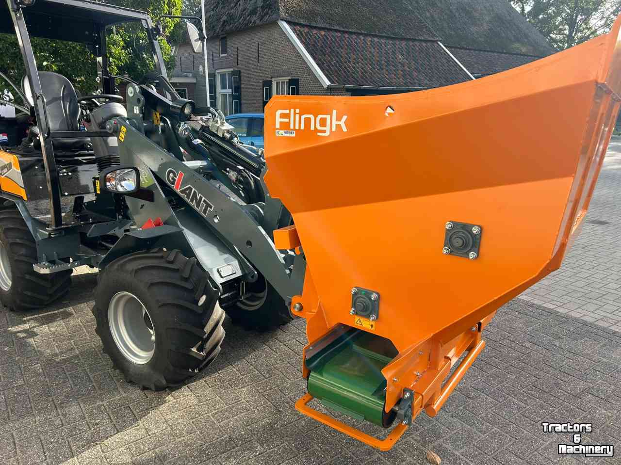 Épandeur de sciure pour des logettes Flingk KSS 1015 boxenstrooier
