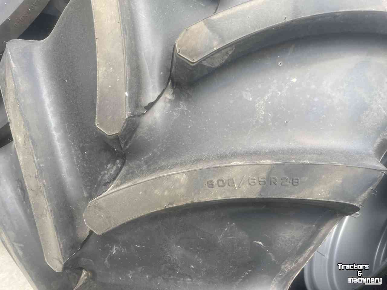 Roues, Pneus, Jantes, Barillets Jumelage Firestone 650/75R38en 600/65R28