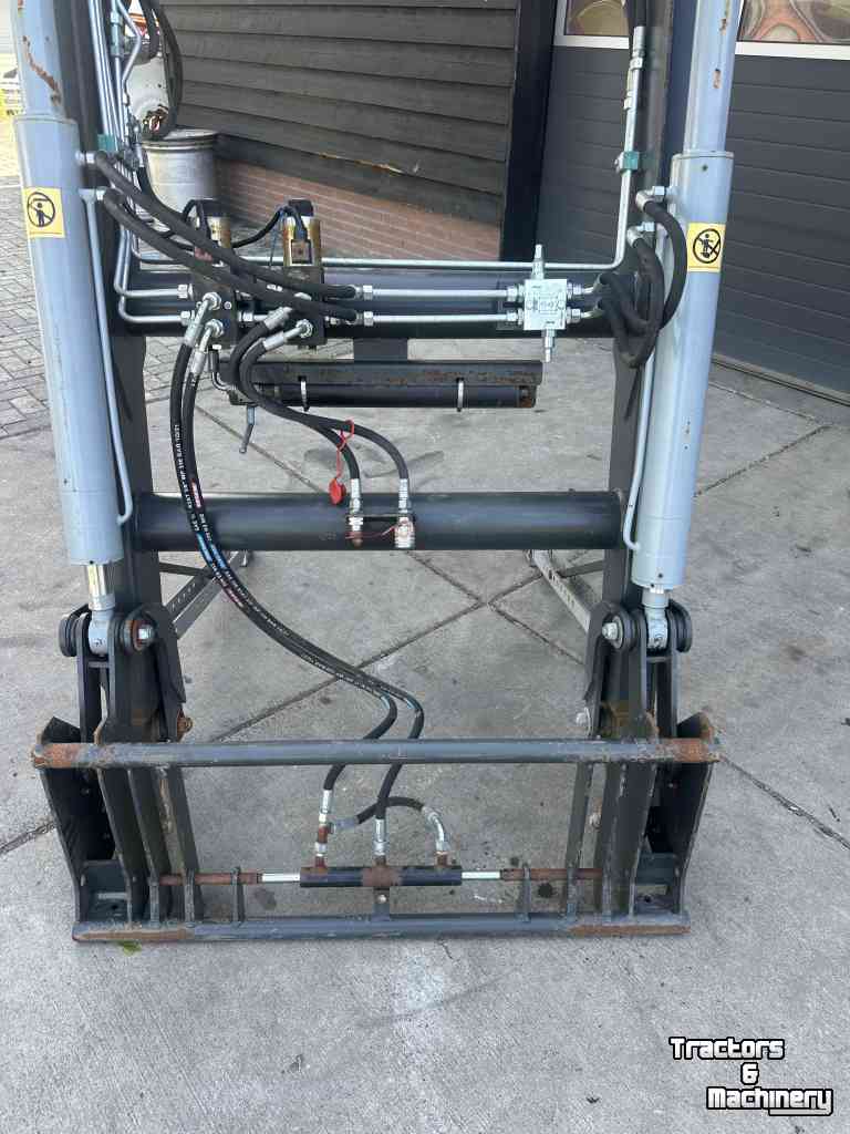 Chargeur frontal  Metal -technik Voorlader met john Deere aanbouw delen