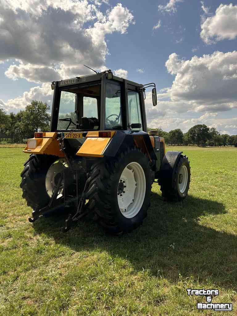 Tracteur Renault 110-54 TZ