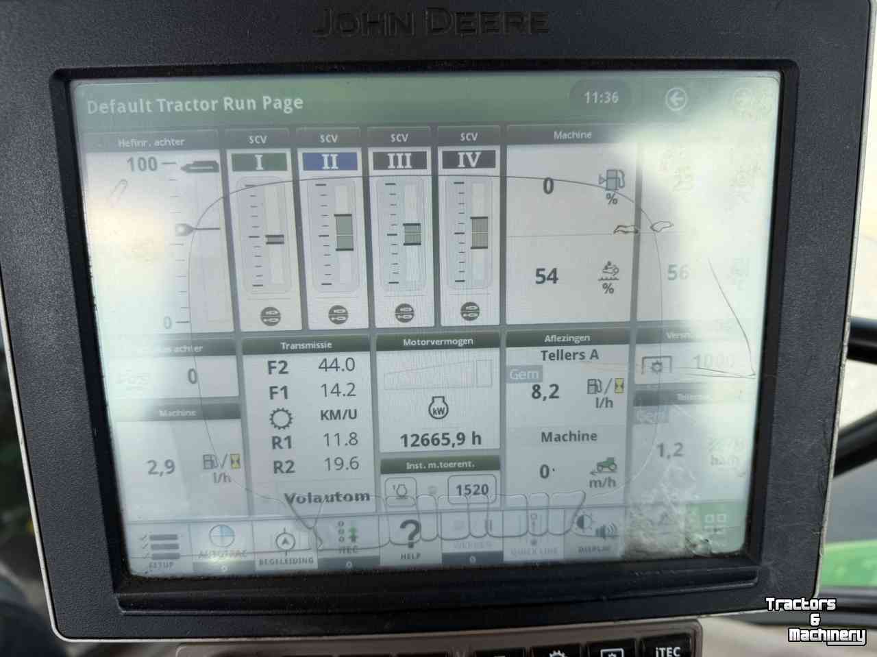 Tracteur John Deere 6215R