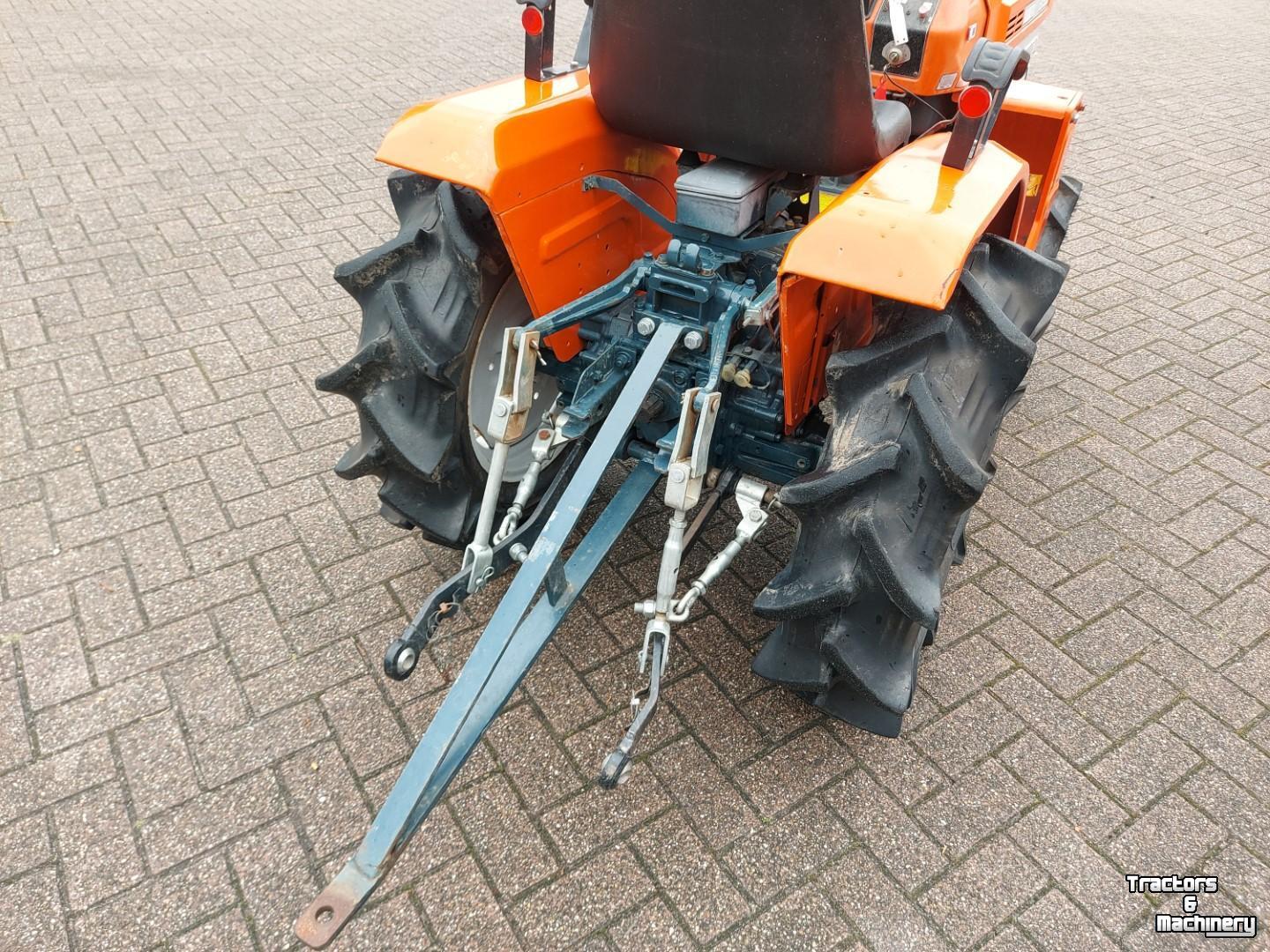 Tracteur pour vignes et vergers Kubota B1500