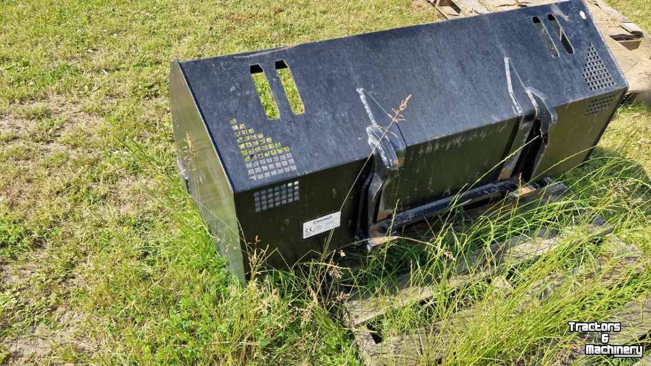 Chargeuse sur pneus telescopique  Neomach Nova X30
