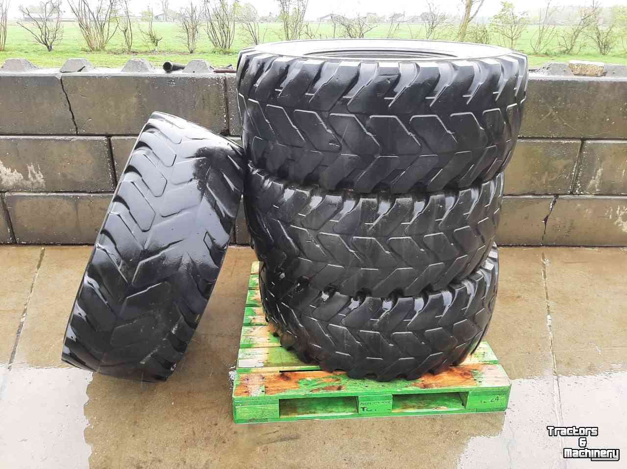 Roues, Pneus, Jantes, Barillets Jumelage Vredestein 46070R24  460/70Xr24   Endurion banden