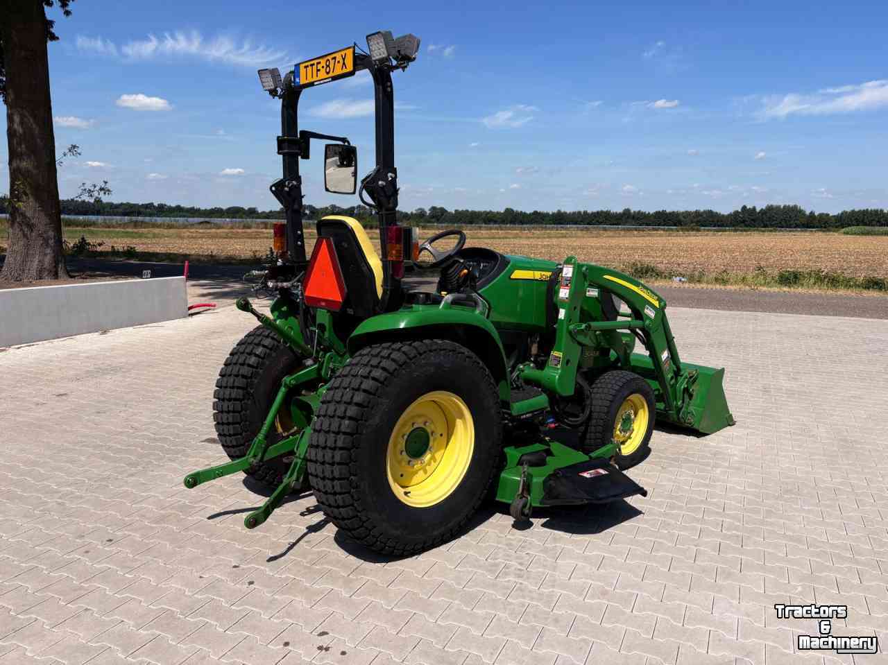Tracteur pour horticulture John Deere 3045R