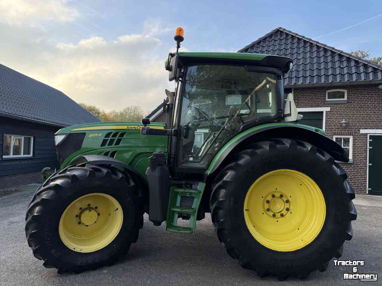 Tracteur John Deere 6125R AP+GPS voorbereiding