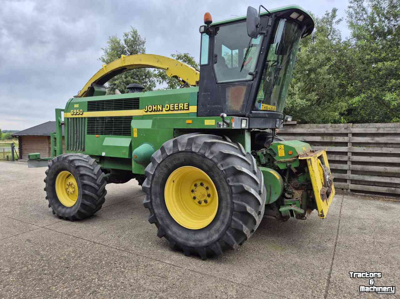Ensileuse automotrice John Deere 6950 met motor probleem/with Engine problem