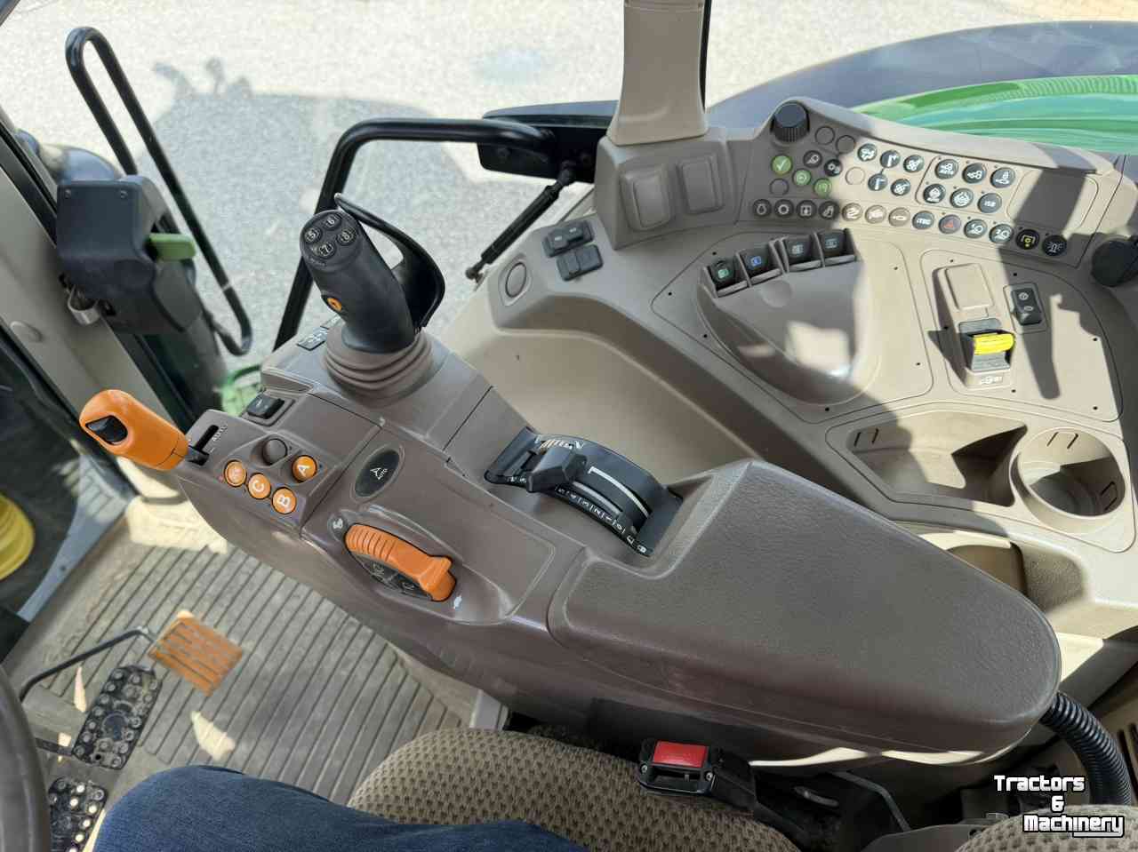 Tracteur John Deere 6175M 40 KM Eco