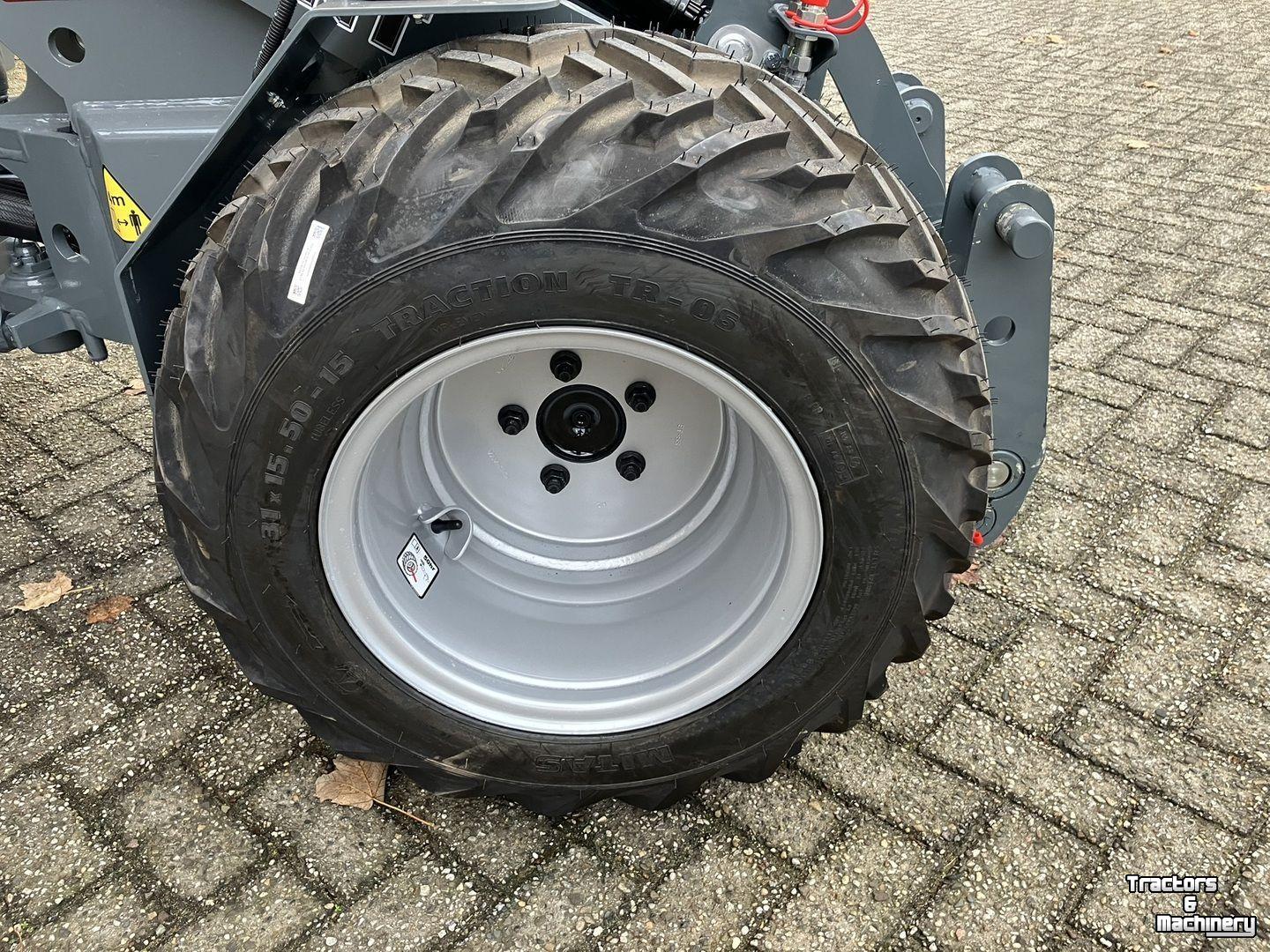 Chargeuse sur pneus Giant G1500 Xtra