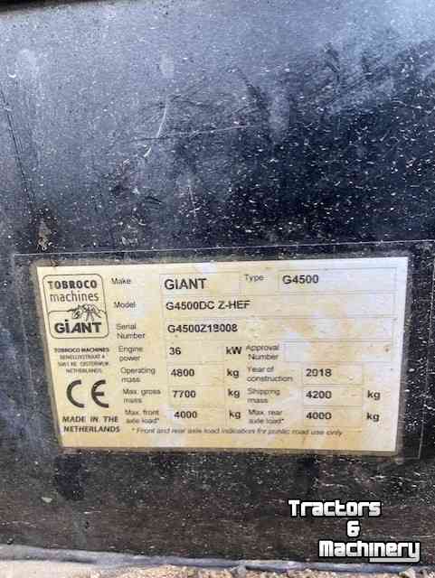 Chargeuse sur pneus Giant g4500