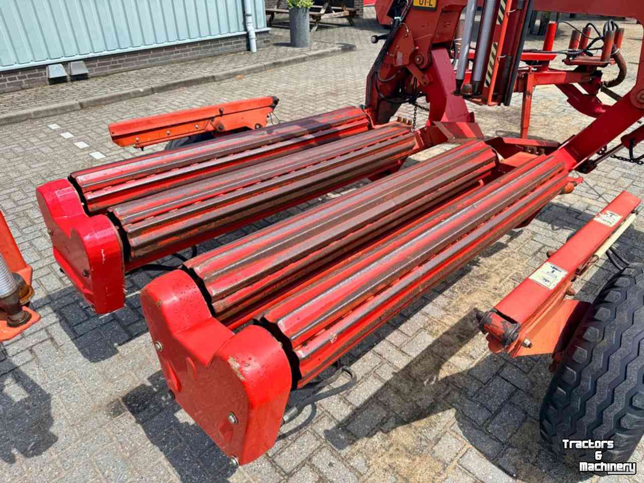 Enrubanneuse Kverneland UN7655 Balenwikkelaar