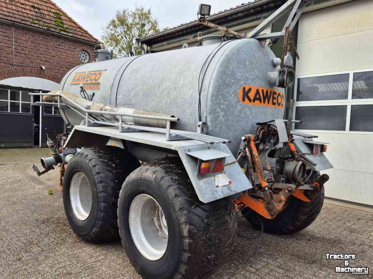 Tonneau de lisier Kaweco Mesttank watertank 7000ltr gedwongen gestuurd