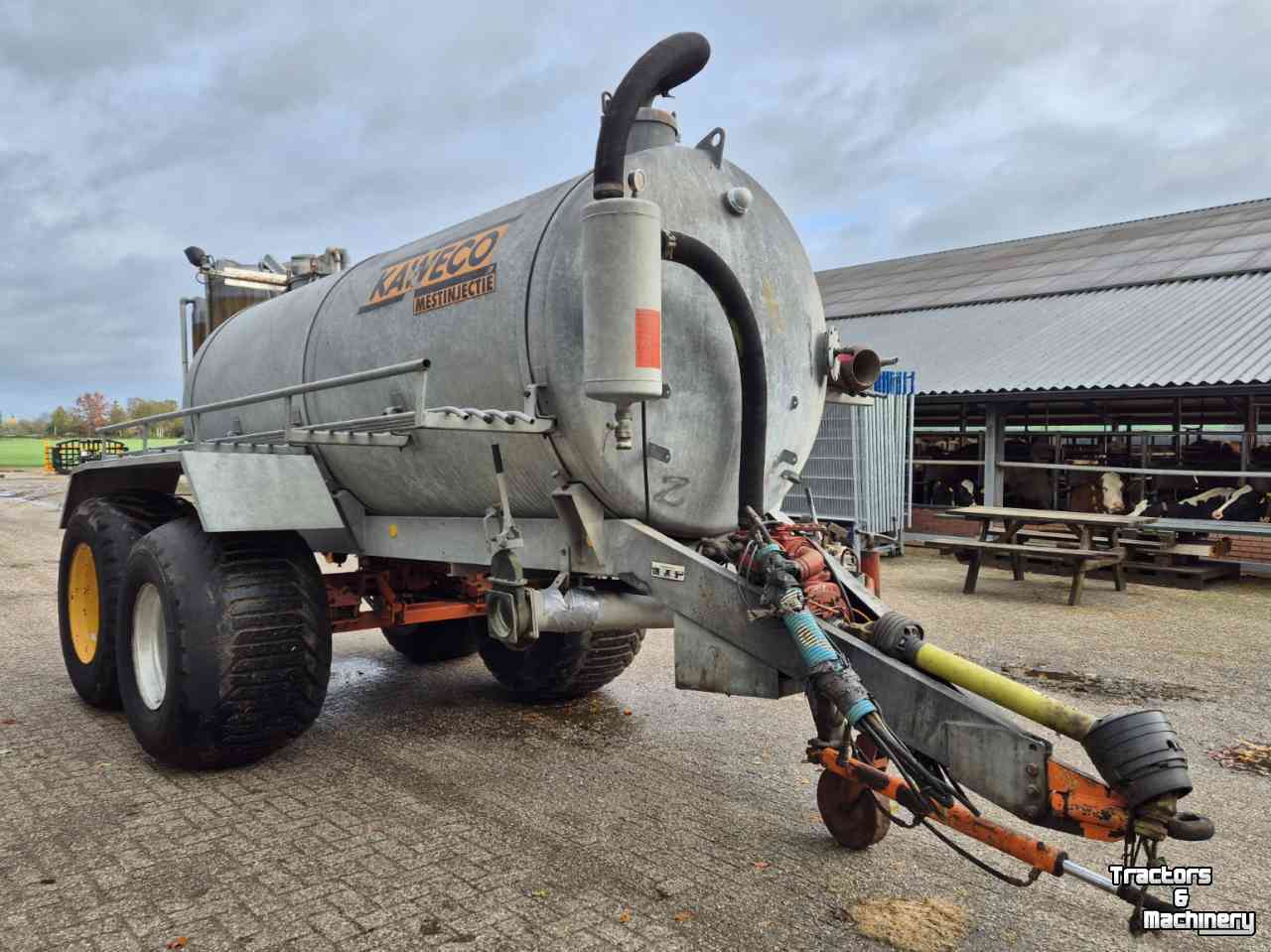 Tonneau de lisier Kaweco Mesttank watertank 7000ltr gedwongen gestuurd