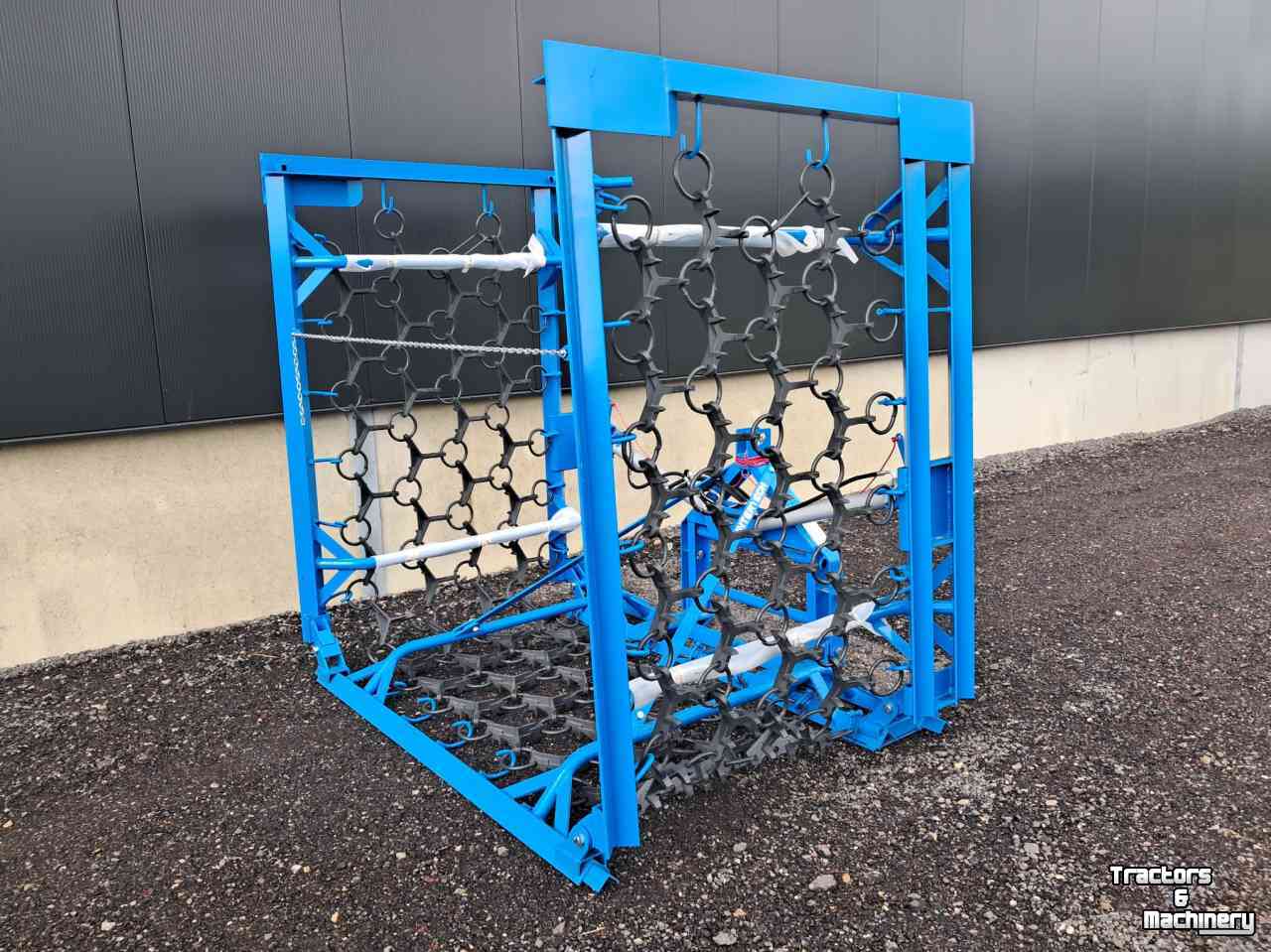 Aérateur de prairie  Nieuwe weideslepen Intertech