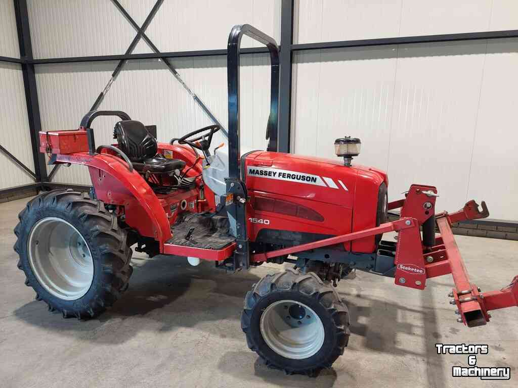 Tracteur Massey Ferguson 1540
