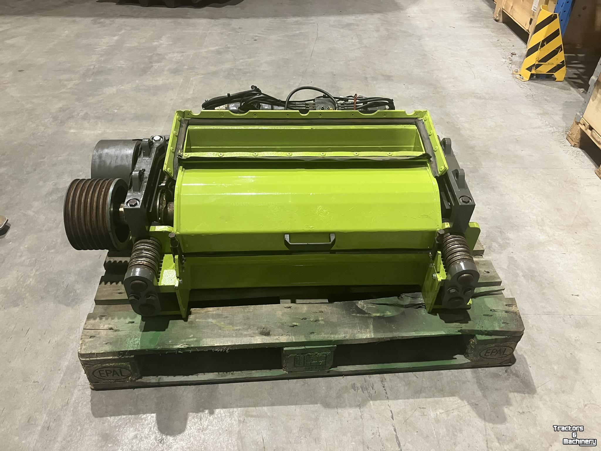 Ensileuse automotrice Claas Korrelkneuzer MCC L 125/125