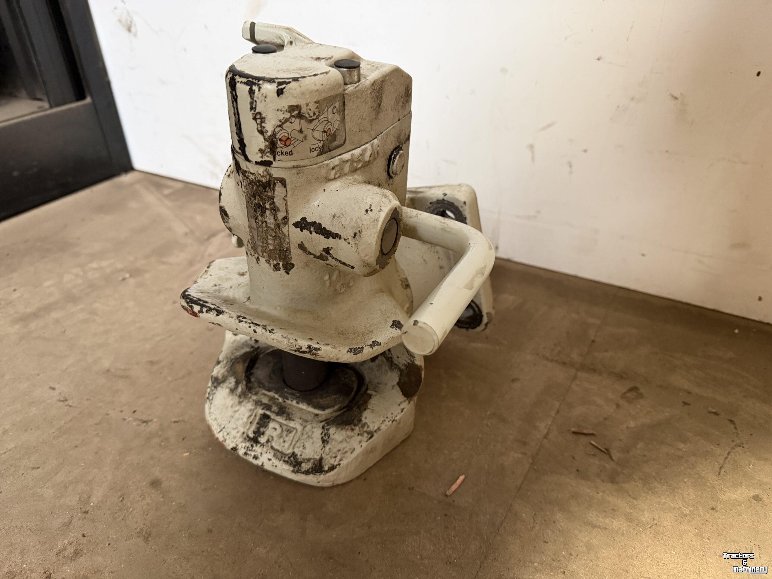 Autres tracteurs et accessoires  Trekhaak