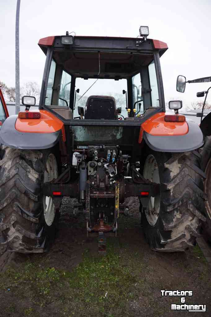 Tracteurs New Holland M100 2wd