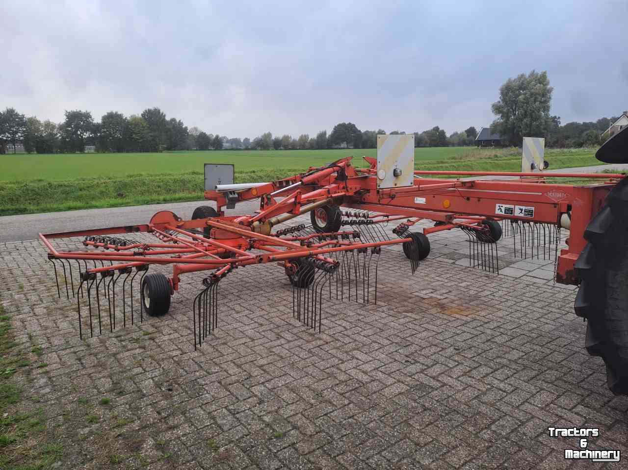 Andaineur Kuhn 7301 dubbele hark