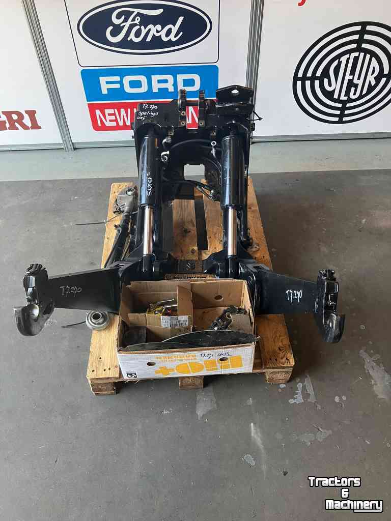Relevage avant & Prise de force avant New Holland T7.270 T7 LWB