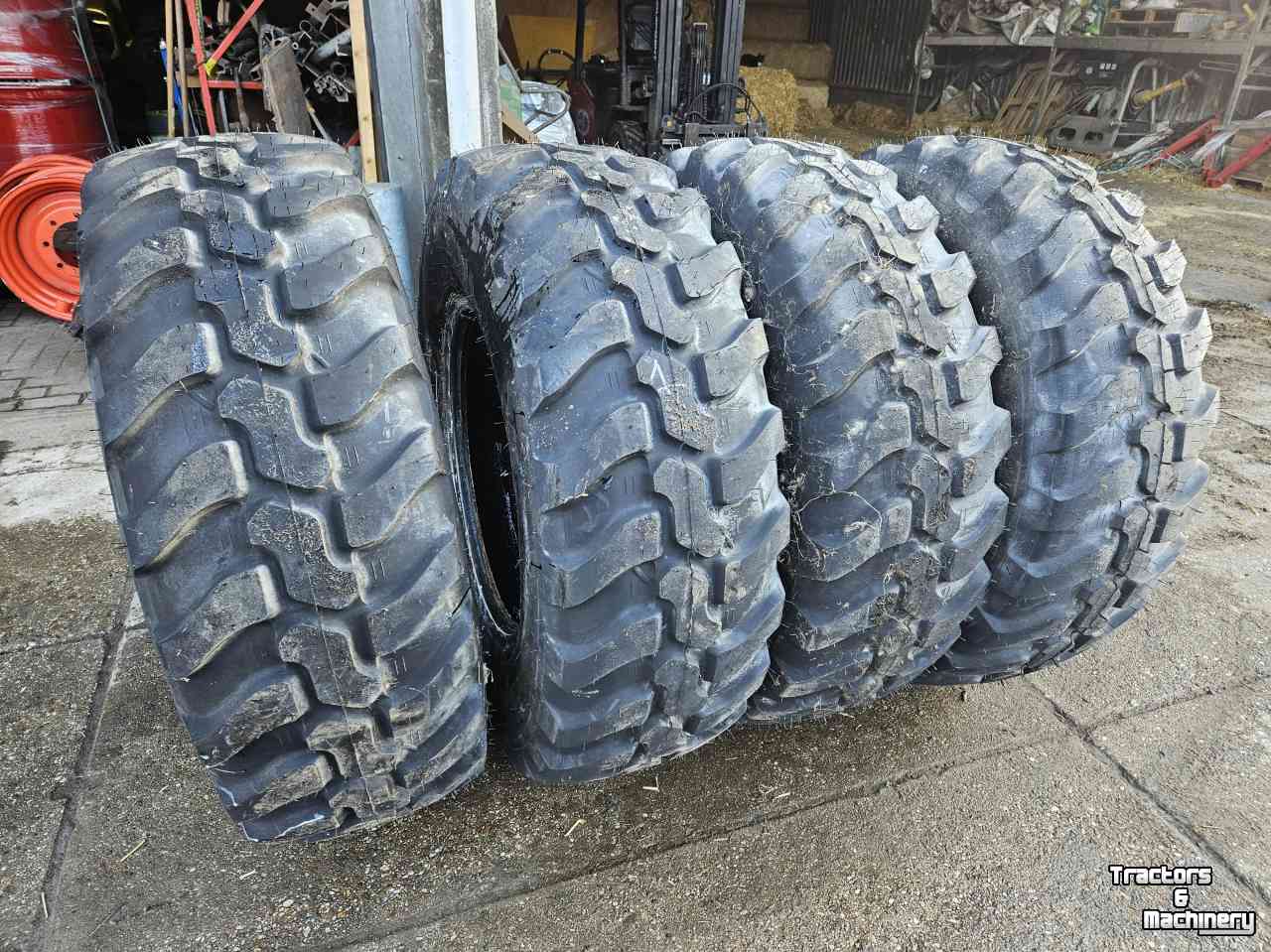 Roues, Pneus, Jantes, Barillets Jumelage Dunlop 405/70R24 SP-T9