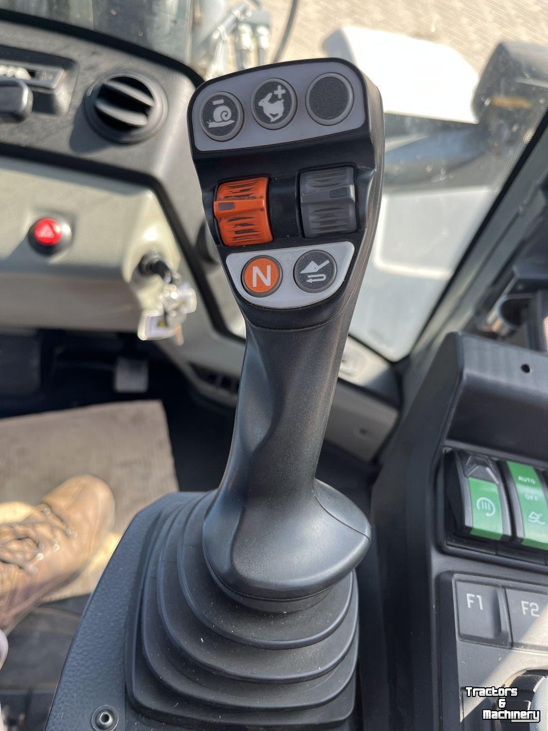 Chargeuse sur pneus Kramer KL55.8T