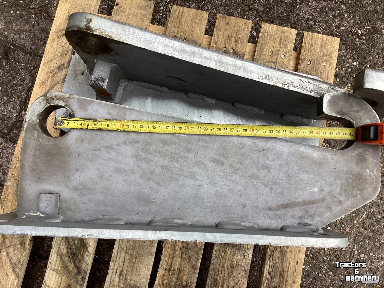 Chargeuse sur pneus Claas Aanbouw haken