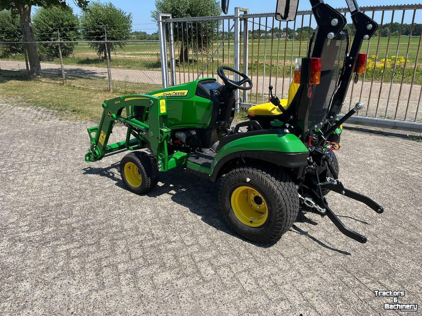 Tracteur pour vignes et vergers John Deere 1026R