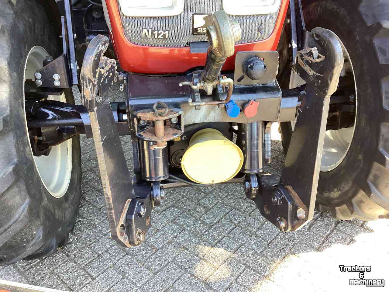 Tracteur Valtra N121 H3