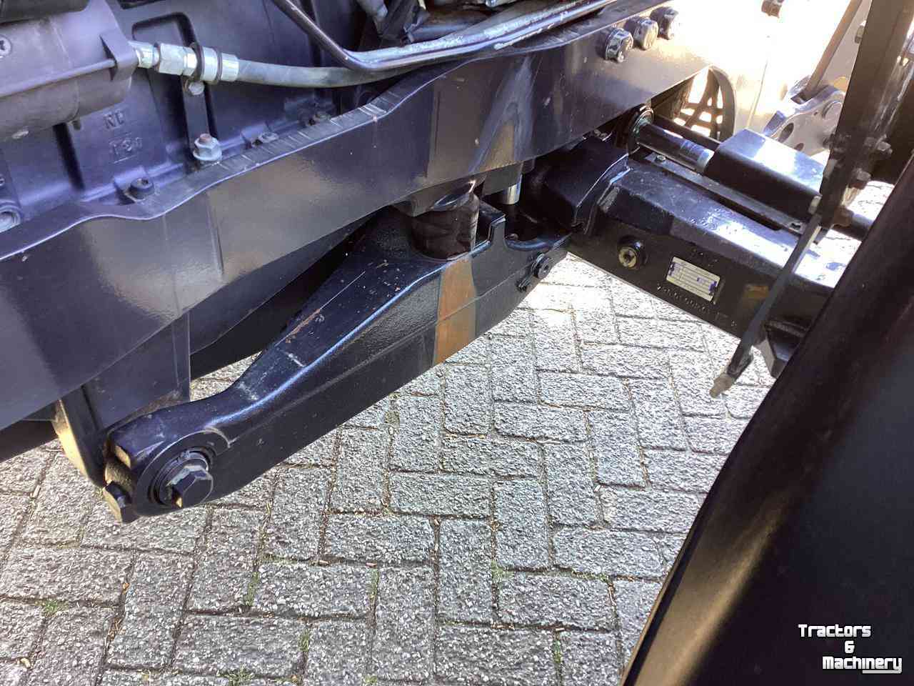 Tracteur Valtra N121 H3