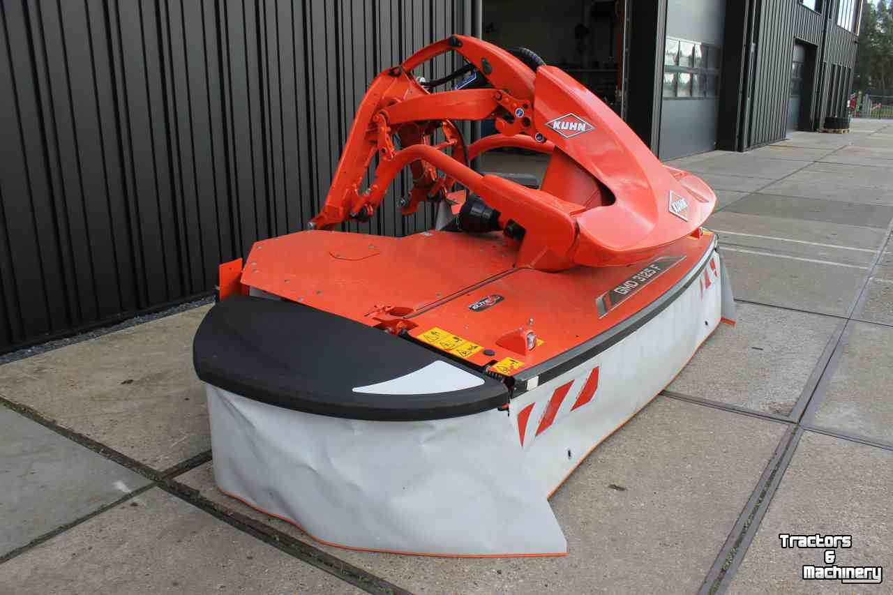 Faucheuse Kuhn GMD3125F-FF front schijvenmaaier frontmaaier snelwissel op de messen