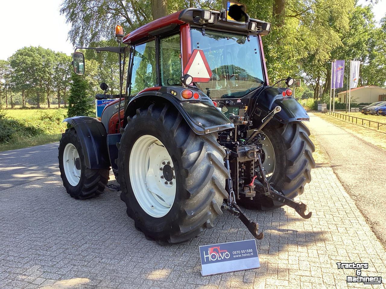 Tracteur Valtra N121 H3